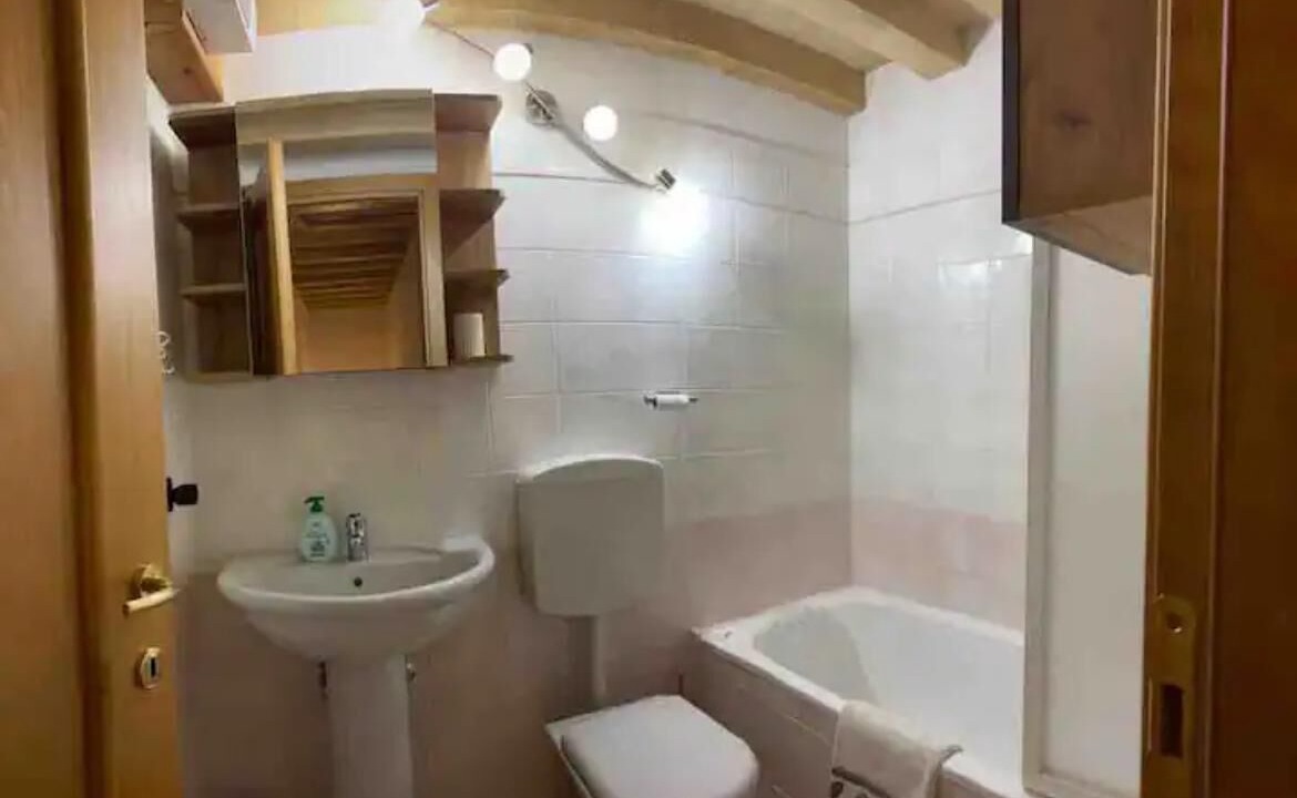 Photo of Bathroom in Gallio