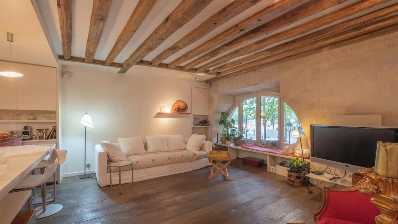 Photo of Livingroom in 6th Arrondissement