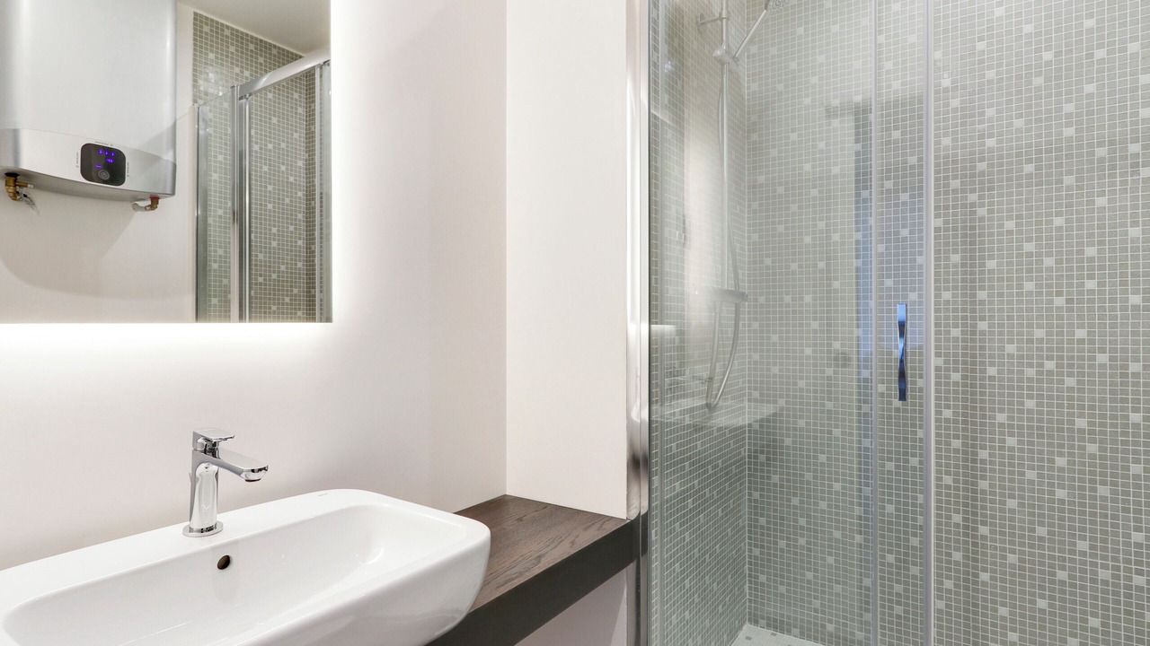 Photo of Bathroom in Quartier de la Goutte-d'Or