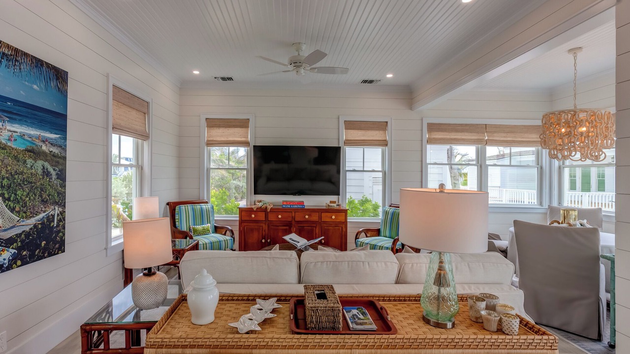 Photo of Livingroom in Hope Town