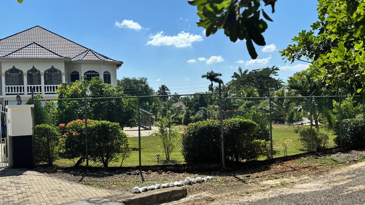 Photo of Outdoor in Porus