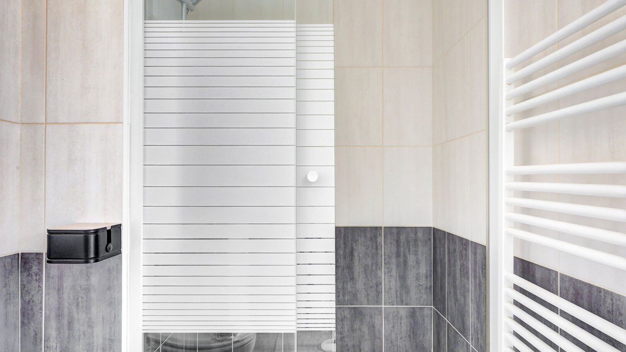 Photo of Bathroom in Montreuil