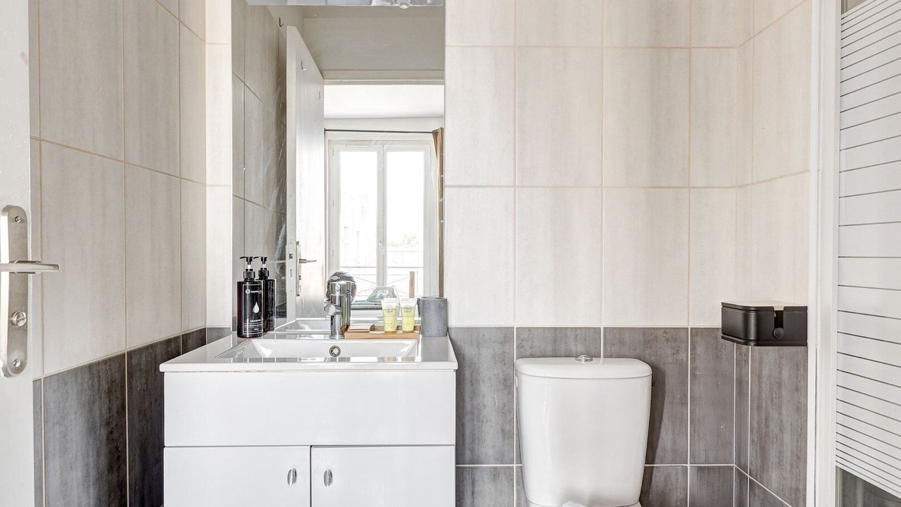 Photo of Bathroom in Montreuil