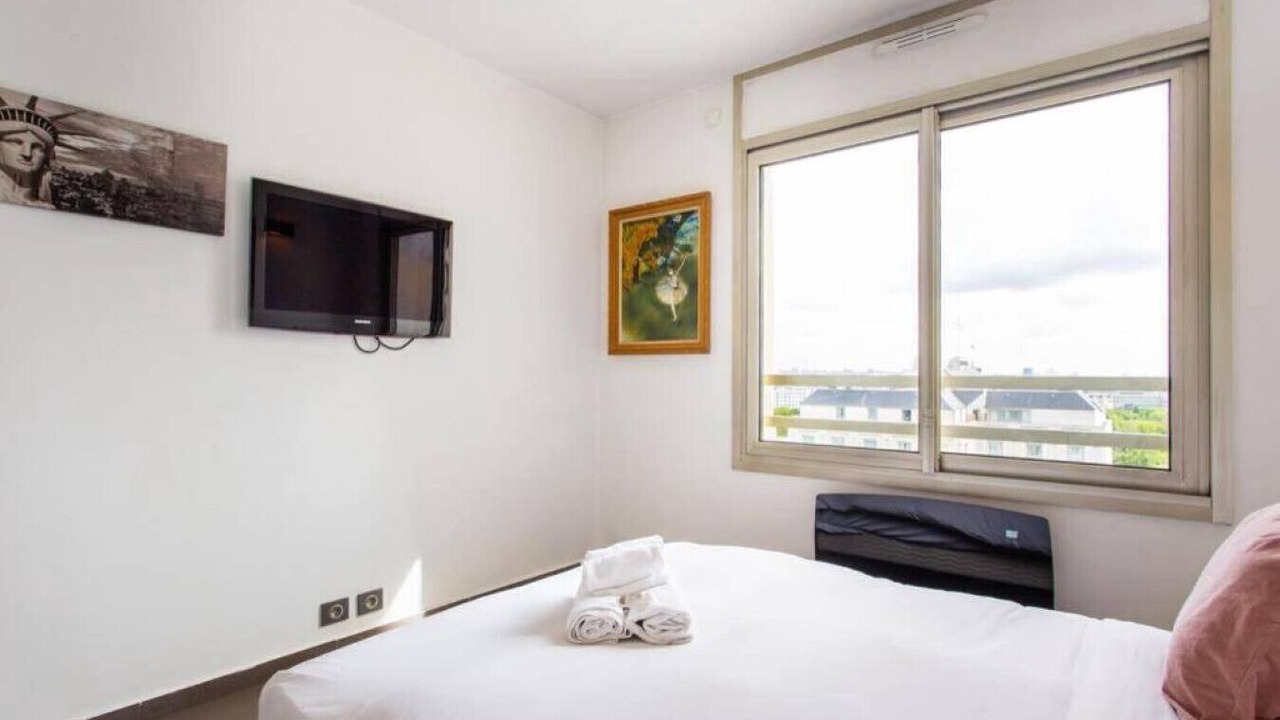 Photo of Bedroom in Montparnasse
