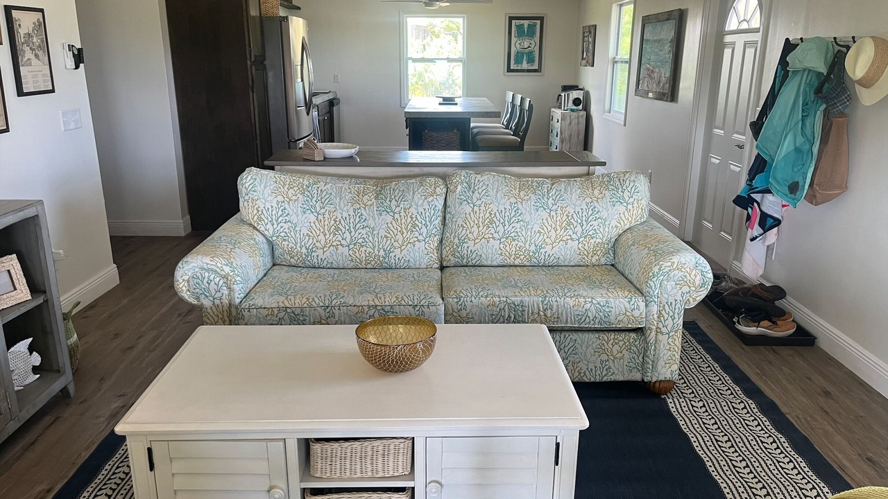 Photo of Livingroom in Treasure Cay