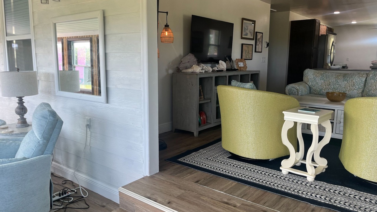 Photo of Livingroom in Treasure Cay