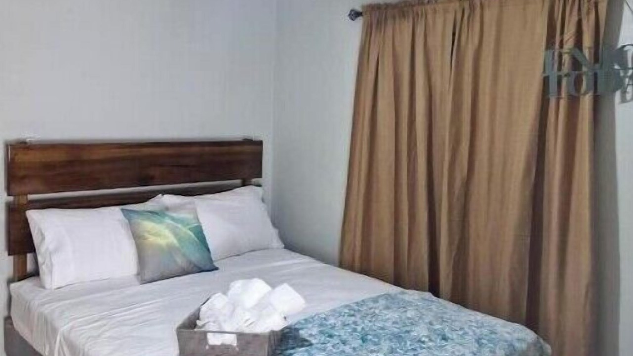 Photo of Bedroom in Hellshire