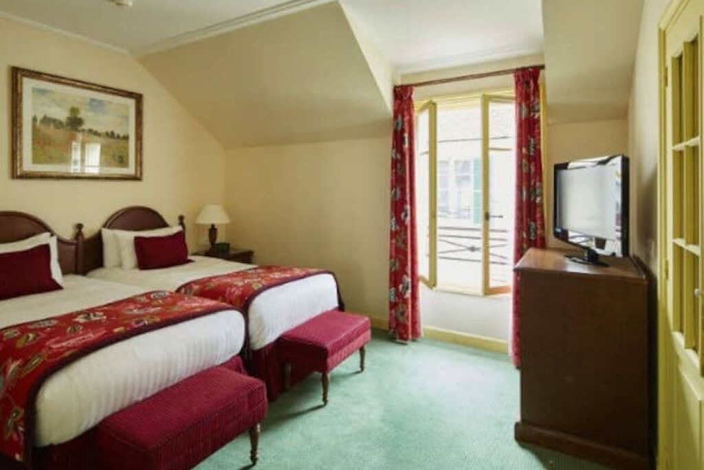Photo of Bedroom in Magny-le-Hongre