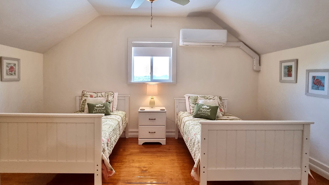 Photo of Bedroom in Spanish Wells