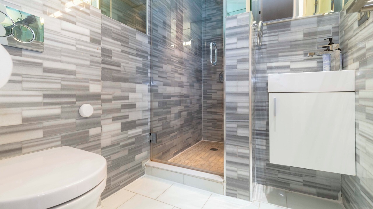 Photo of Bathroom in East Harlem
