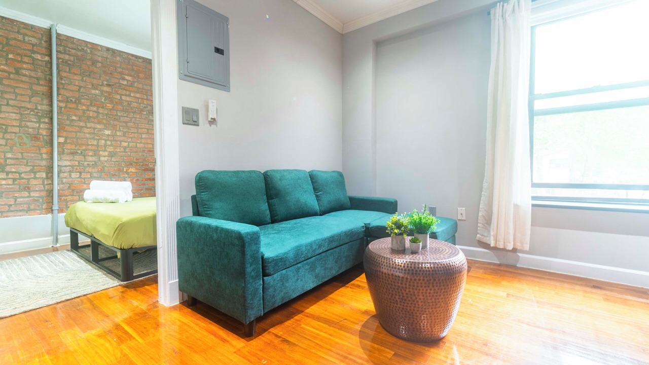 Photo of Livingroom in East Harlem
