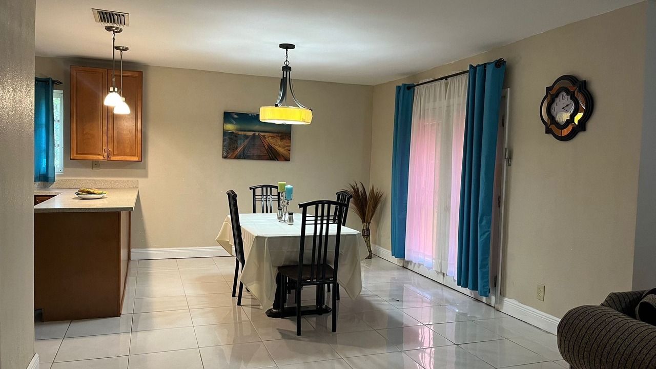 Photo of Others in Bahamas Terrace