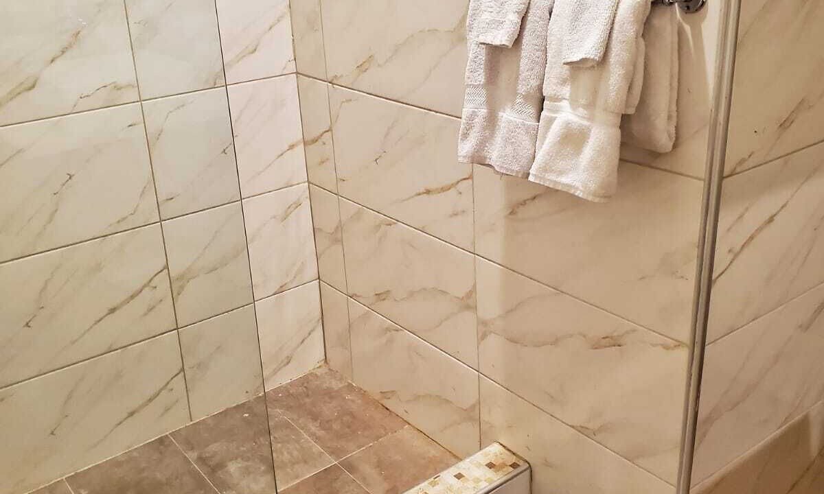 Photo of Bathroom in Molynes Gardens