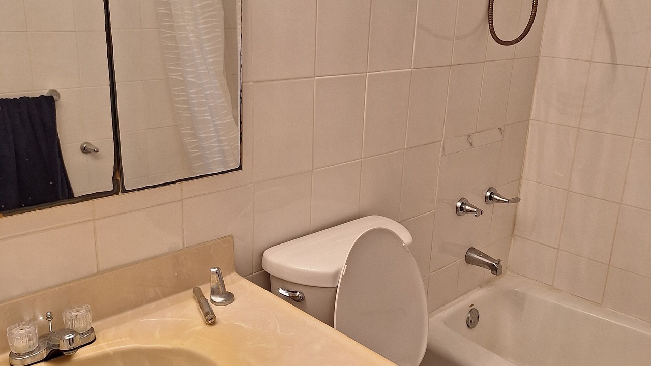 Photo of Bathroom in Bahamas Terrace