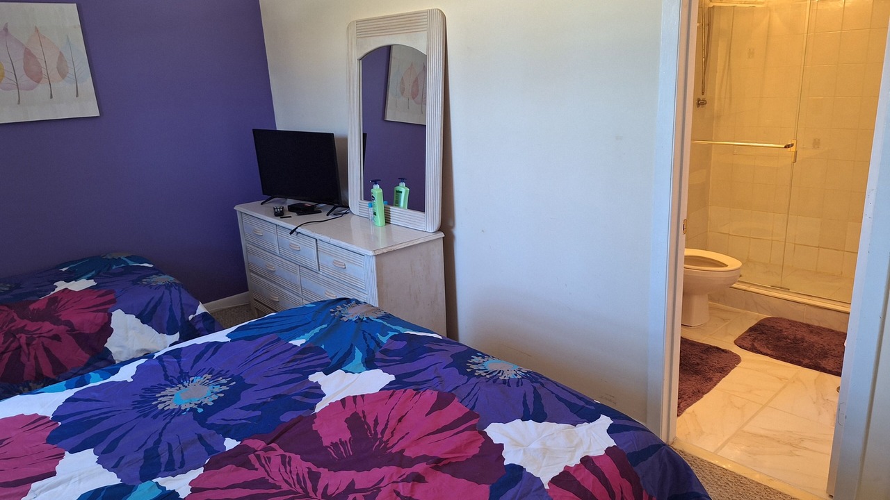 Photo of Bedroom in Bahamas Terrace