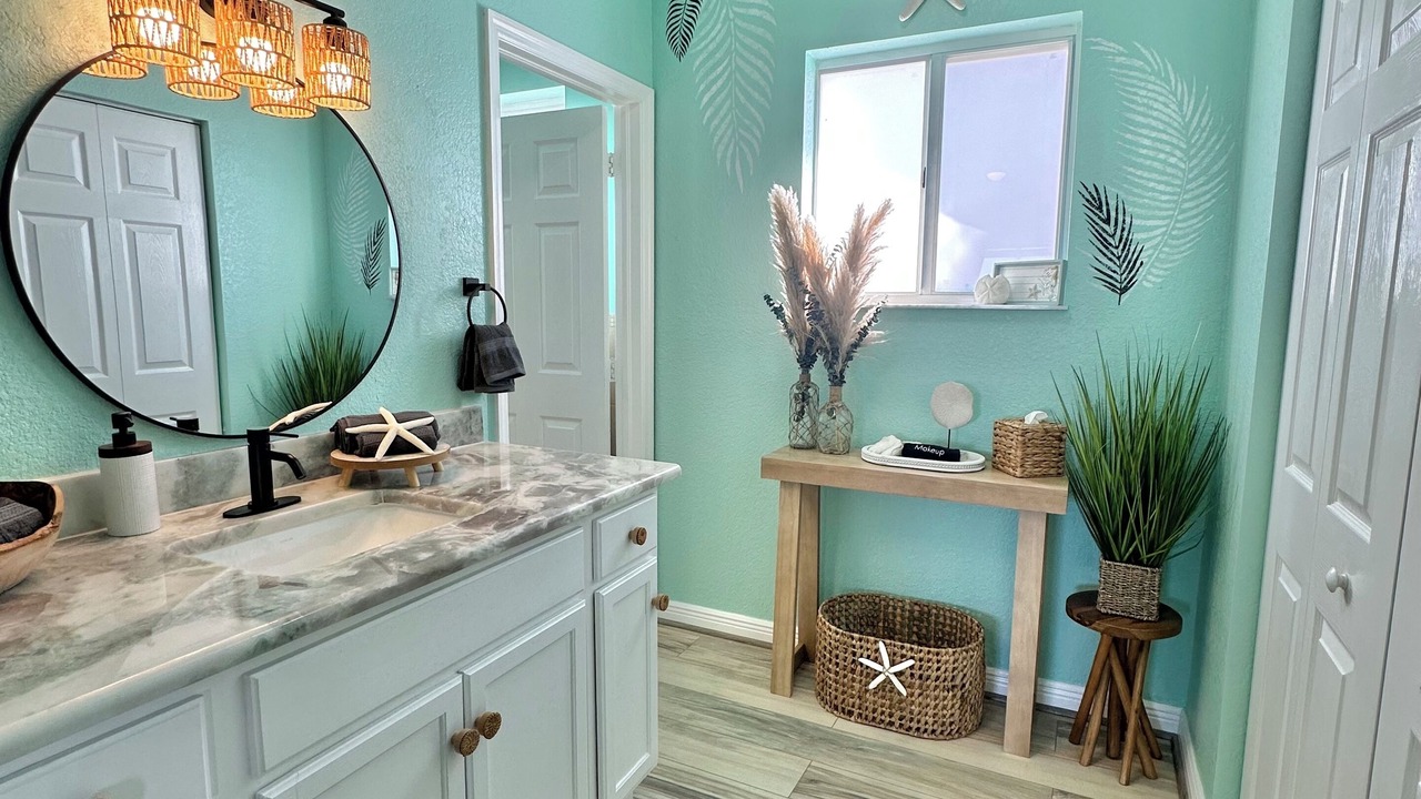 Photo of Bathroom in Alice Town