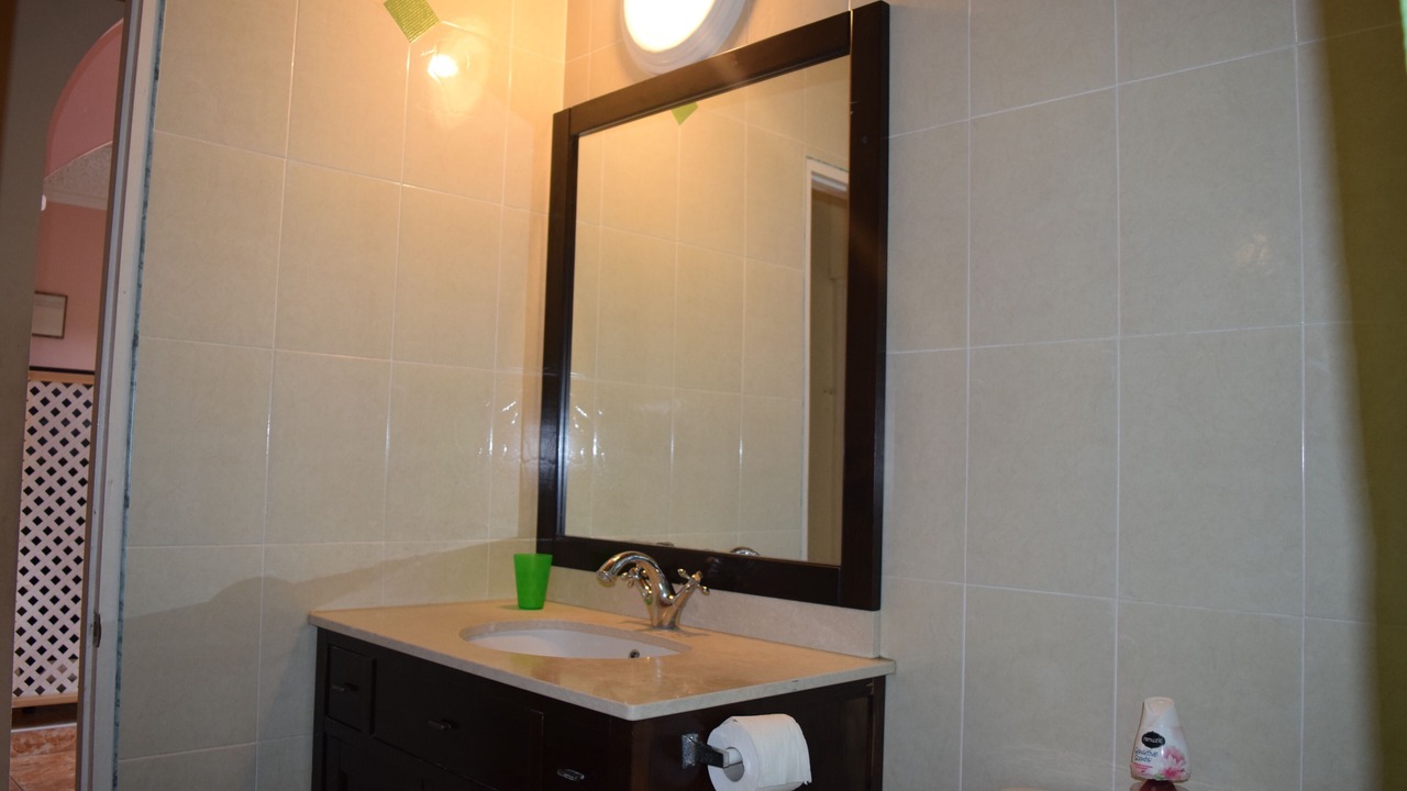 Photo of Bathroom in Tower Isle
