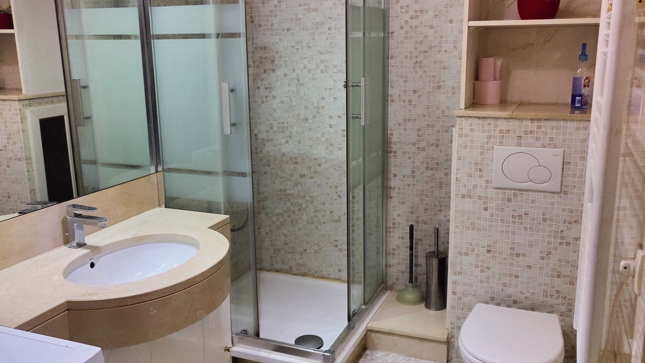Photo of Bathroom in Noisy-le-Grand