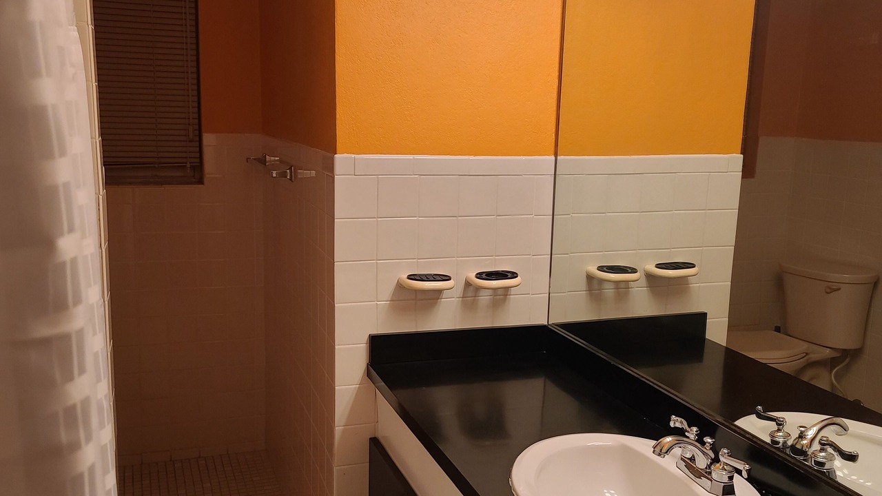 Photo of Bathroom in Tower Isle