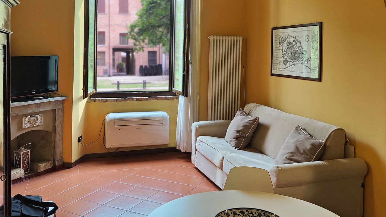 Photo of Livingroom in Ferrara Historic Centre