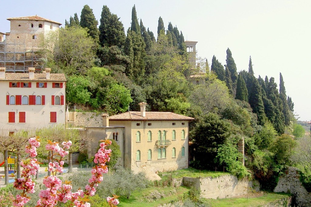 Photo of Others in Asolo