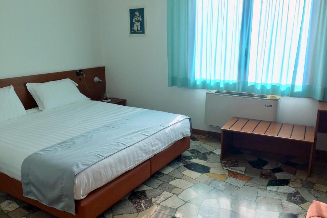 Photo of Bedroom in Val Liona