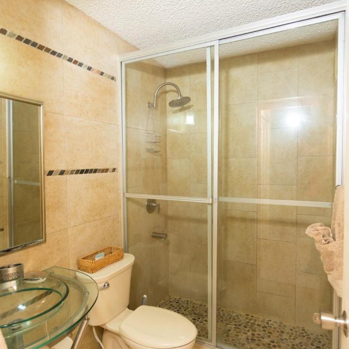 Photo of Bathroom in Eden Gardens