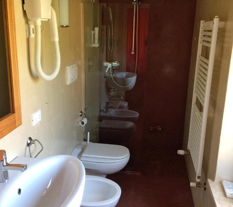 Photo of Bathroom in Negrar