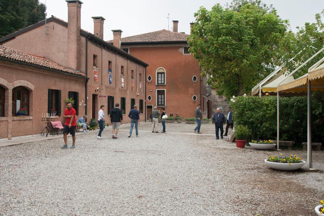 Photo of Others in Mirano