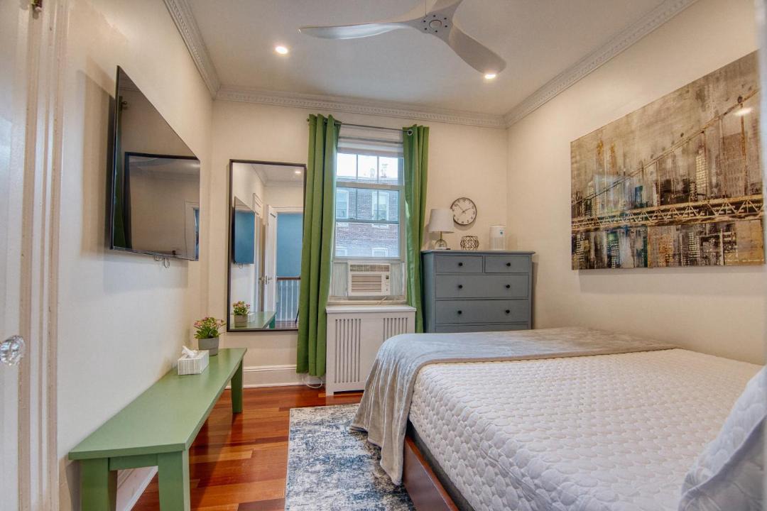 Photo of Bedroom in Prospect Lefferts Gardens