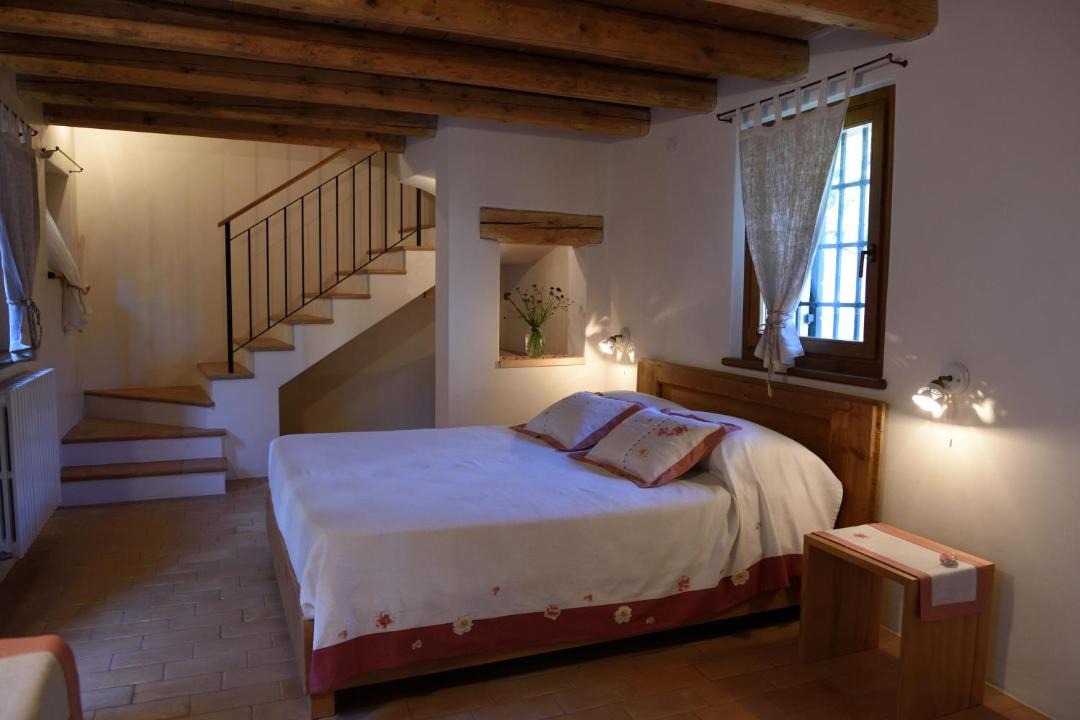 Photo of Bedroom in Miane