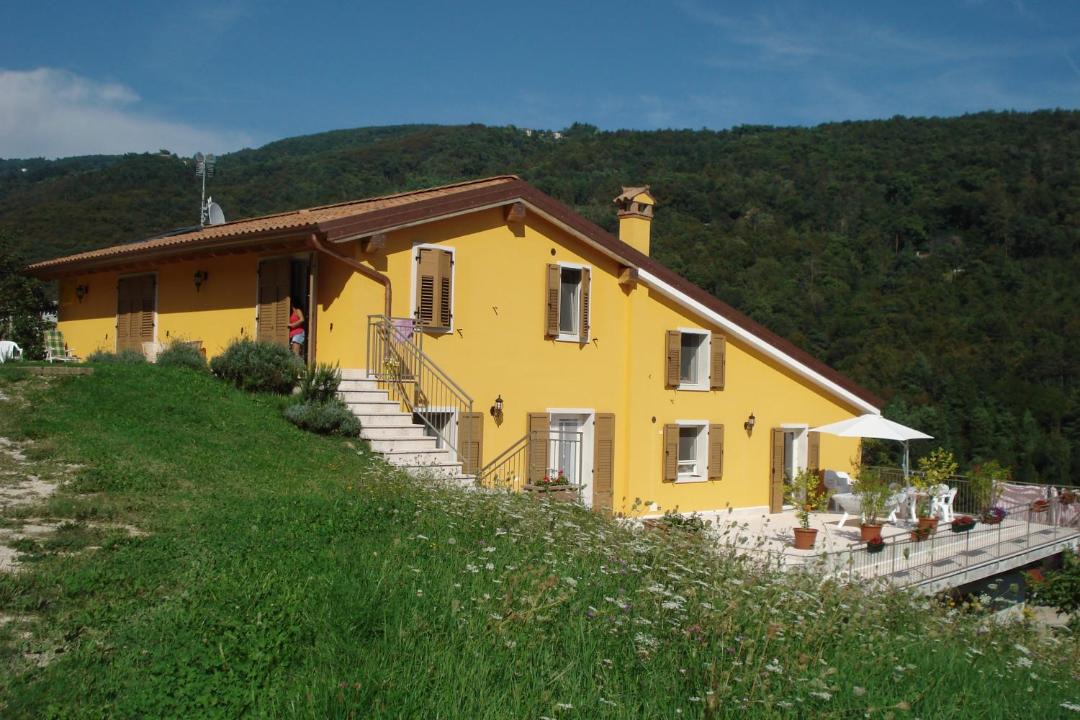 Photo of Buildings in Caprino Veronese