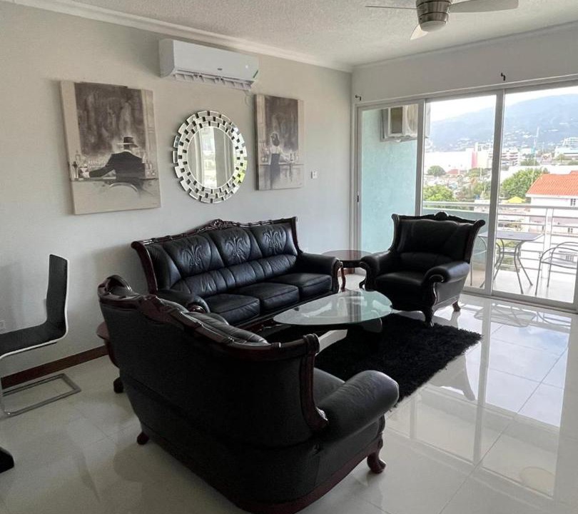 Photo of Livingroom in Eden Gardens