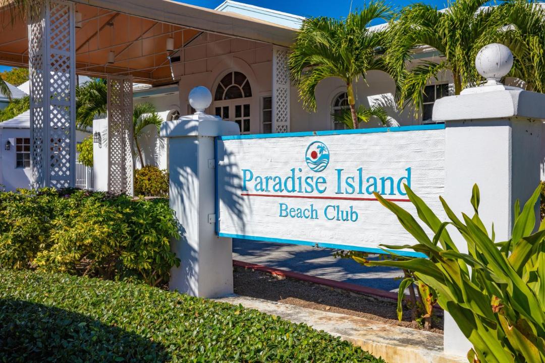 Photo of Others in Paradise Island