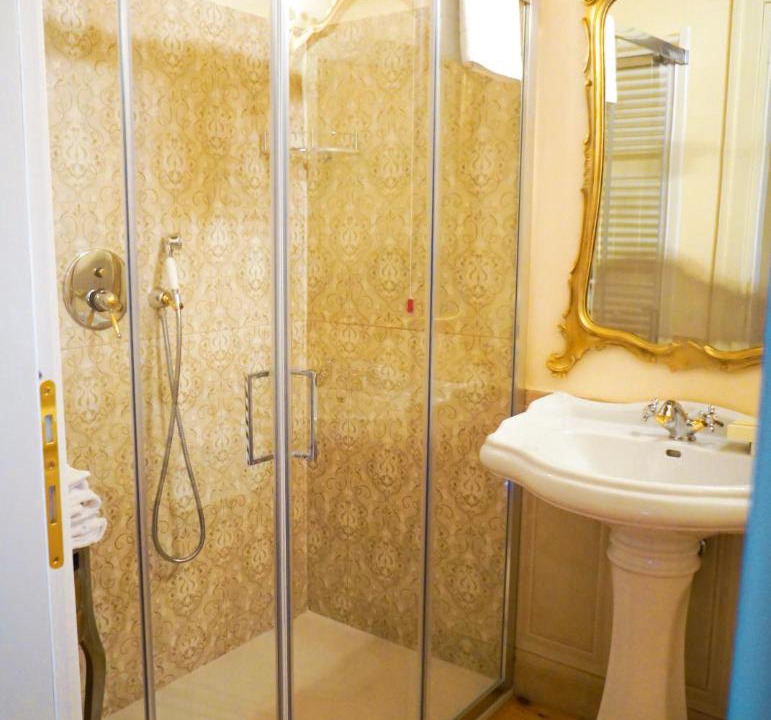 Photo of Bathroom in Est