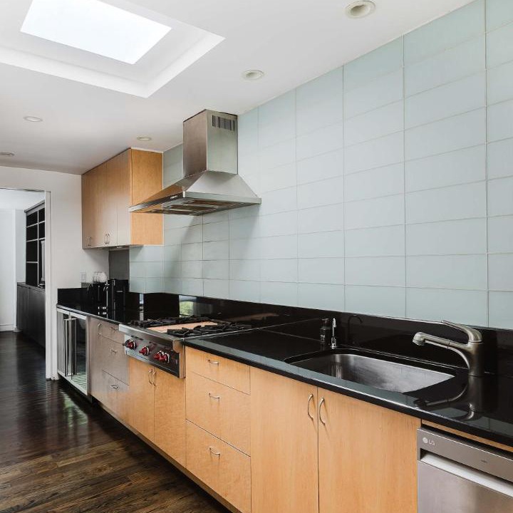 Photo of Kitchen in Turtle Bay