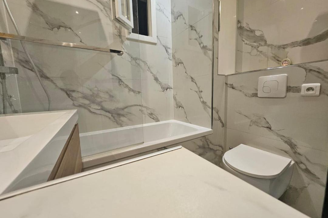 Photo of Bathroom in Le Plessis-Robinson