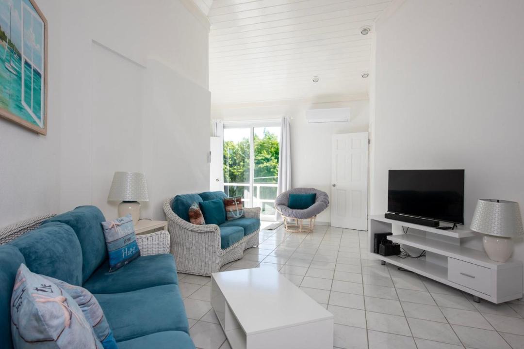 Photo of Livingroom in North Palmetto Point