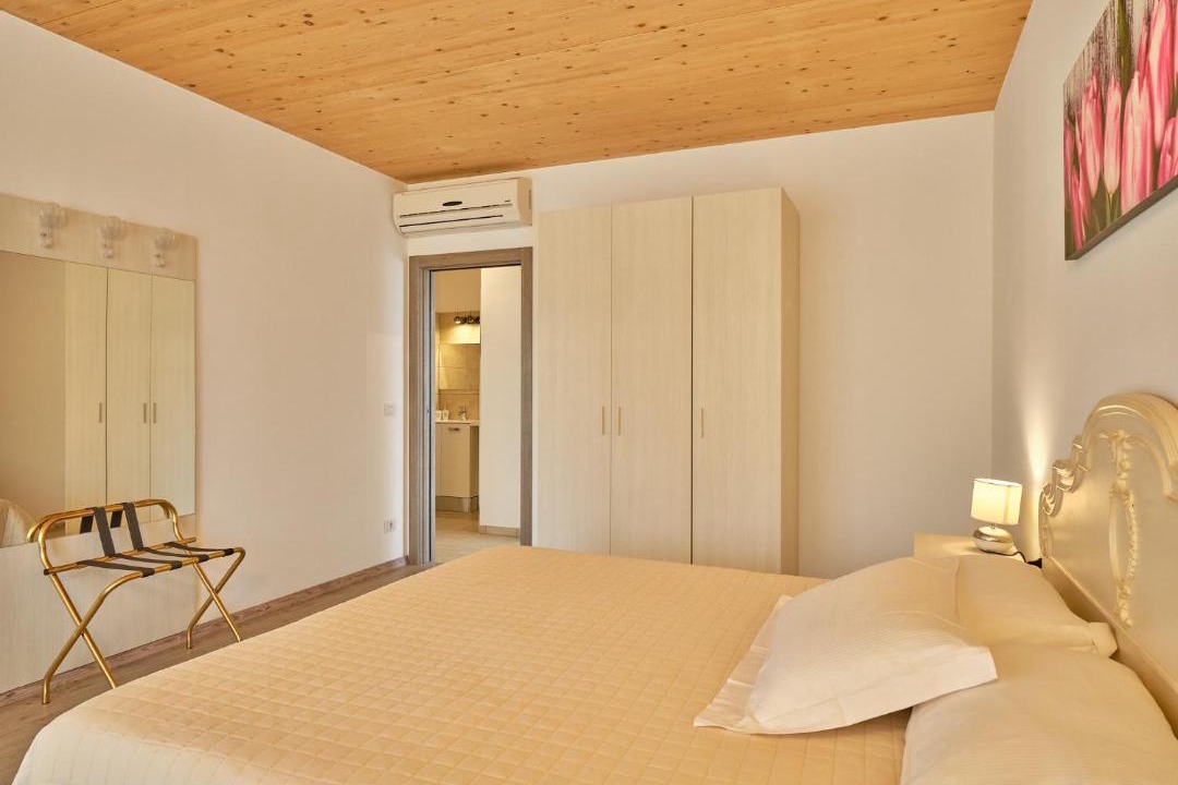 Photo of Bedroom in Calmasino