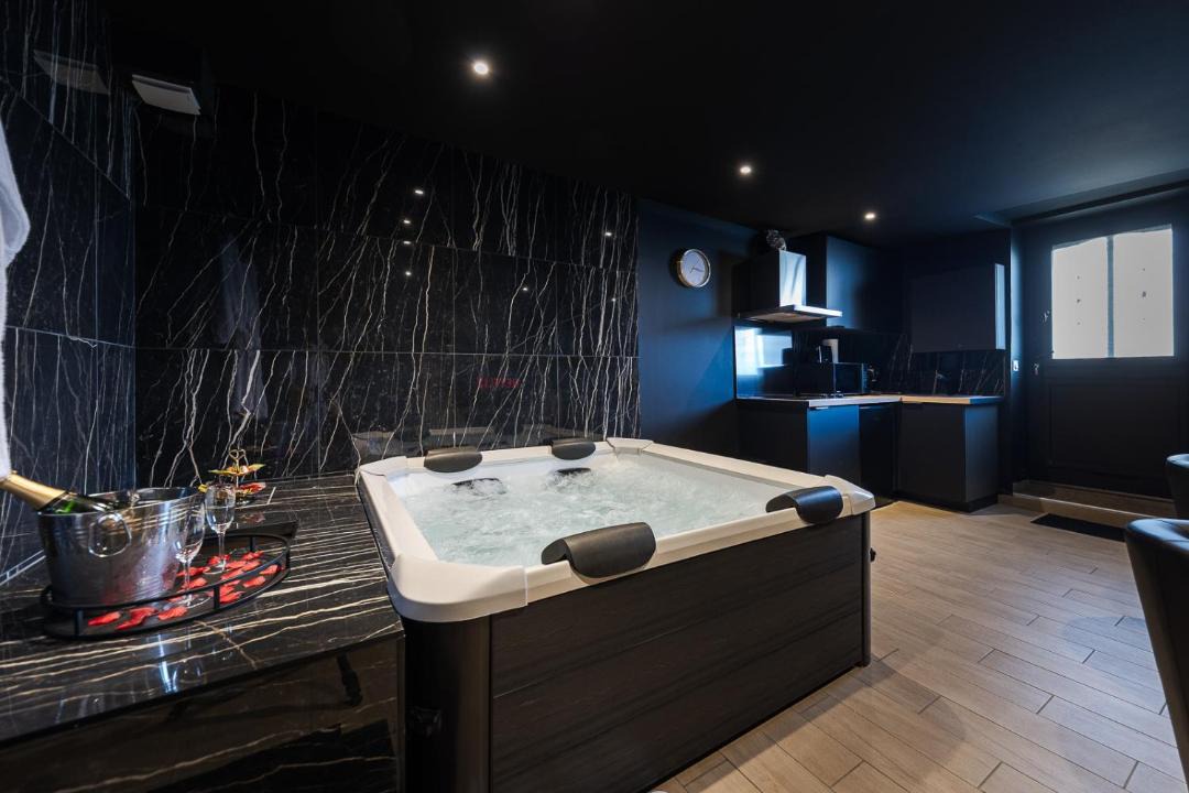 Photo of Bathroom in Villecresnes