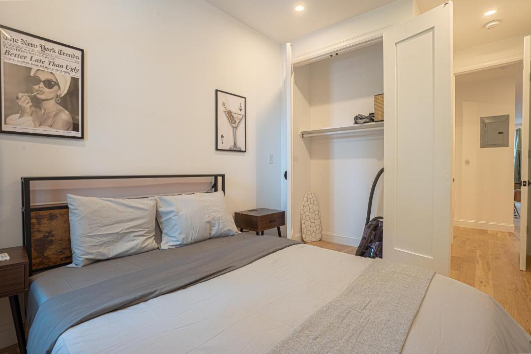 Photo of Bedroom in Ocean Hill