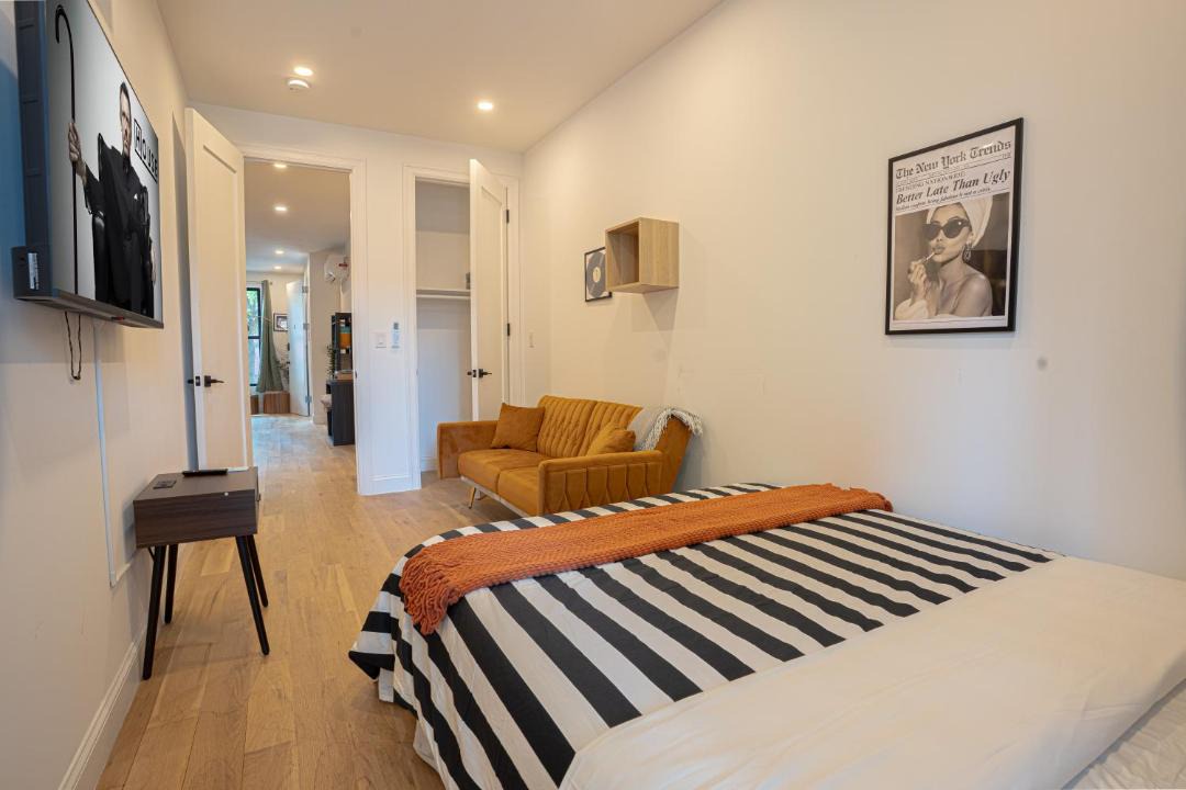 Photo of Bedroom in Ocean Hill