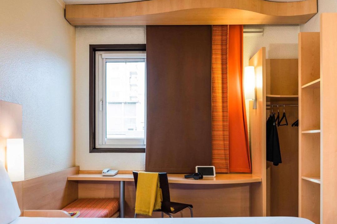 Photo of Bedroom in Suresnes