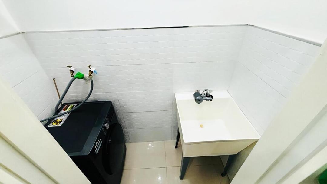 Photo of Bathroom in Eastwood Park