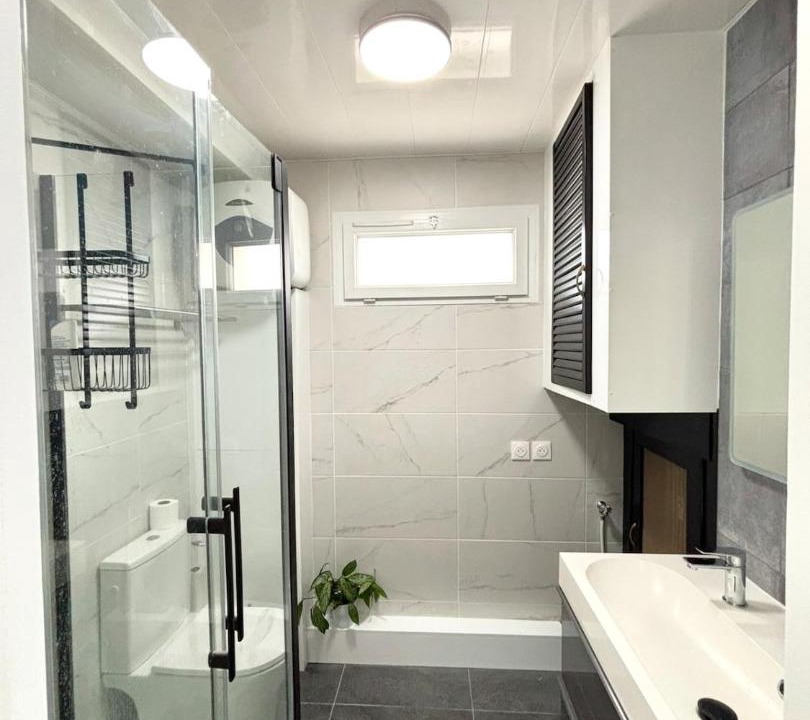 Photo of Bathroom in Sceaux