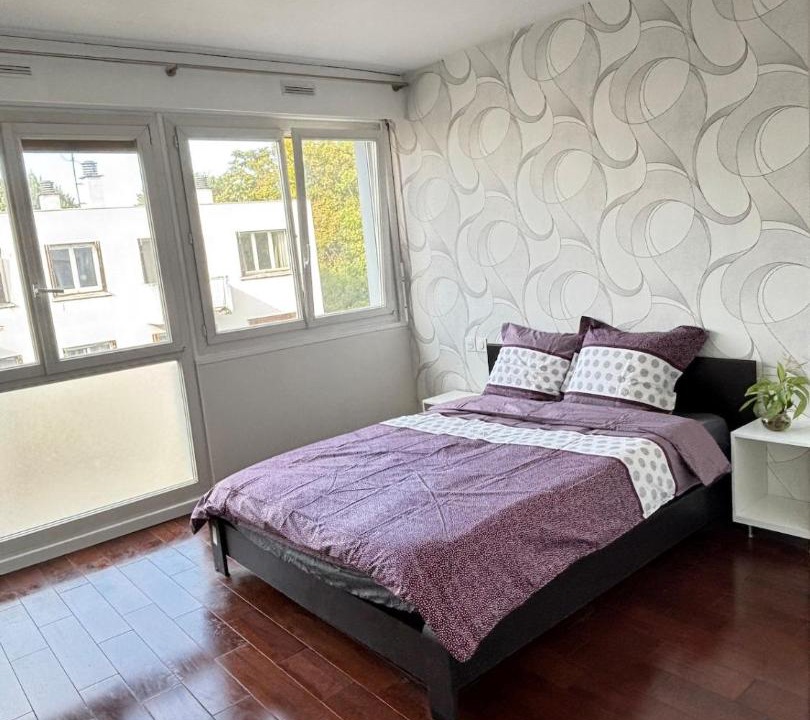 Photo of Bedroom in Sceaux