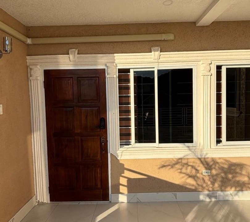 Photo of Patio Balcony in Saint Andrew