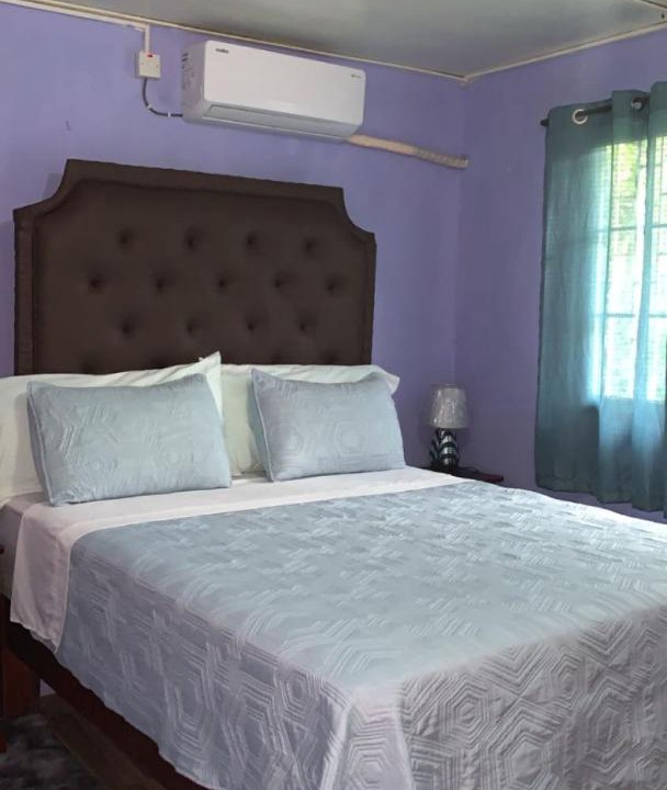 Photo of Bedroom in Spanish Town
