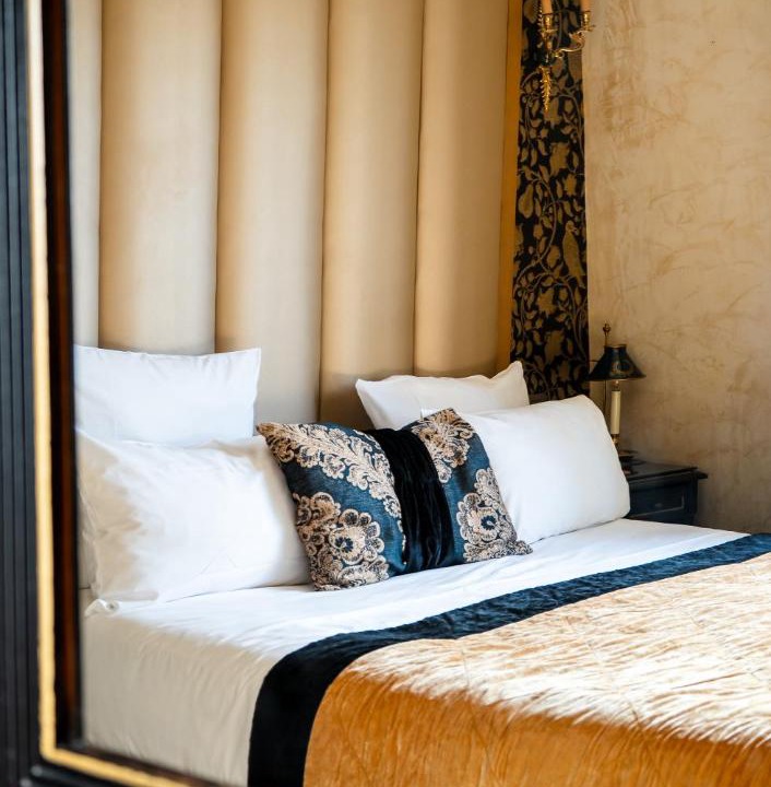 Photo of Bedroom in 7th Arrondissement
