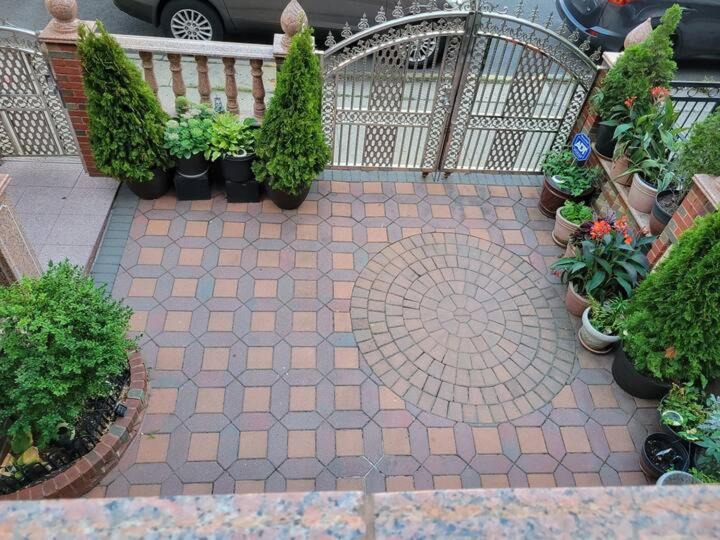 Photo of Patio Balcony in Canarsie